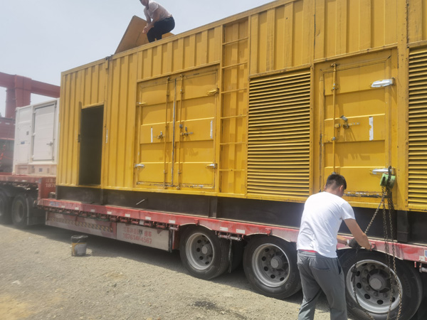鹿寨除了负载情况和发动机维护，还有哪些因素会影响 200kw 柴油发电机的油耗？