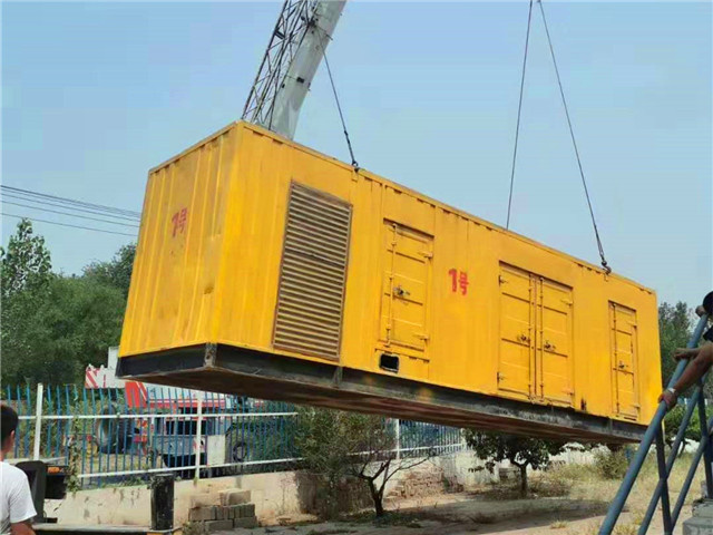 鹿寨300KW柴油发电机组油耗是多少？